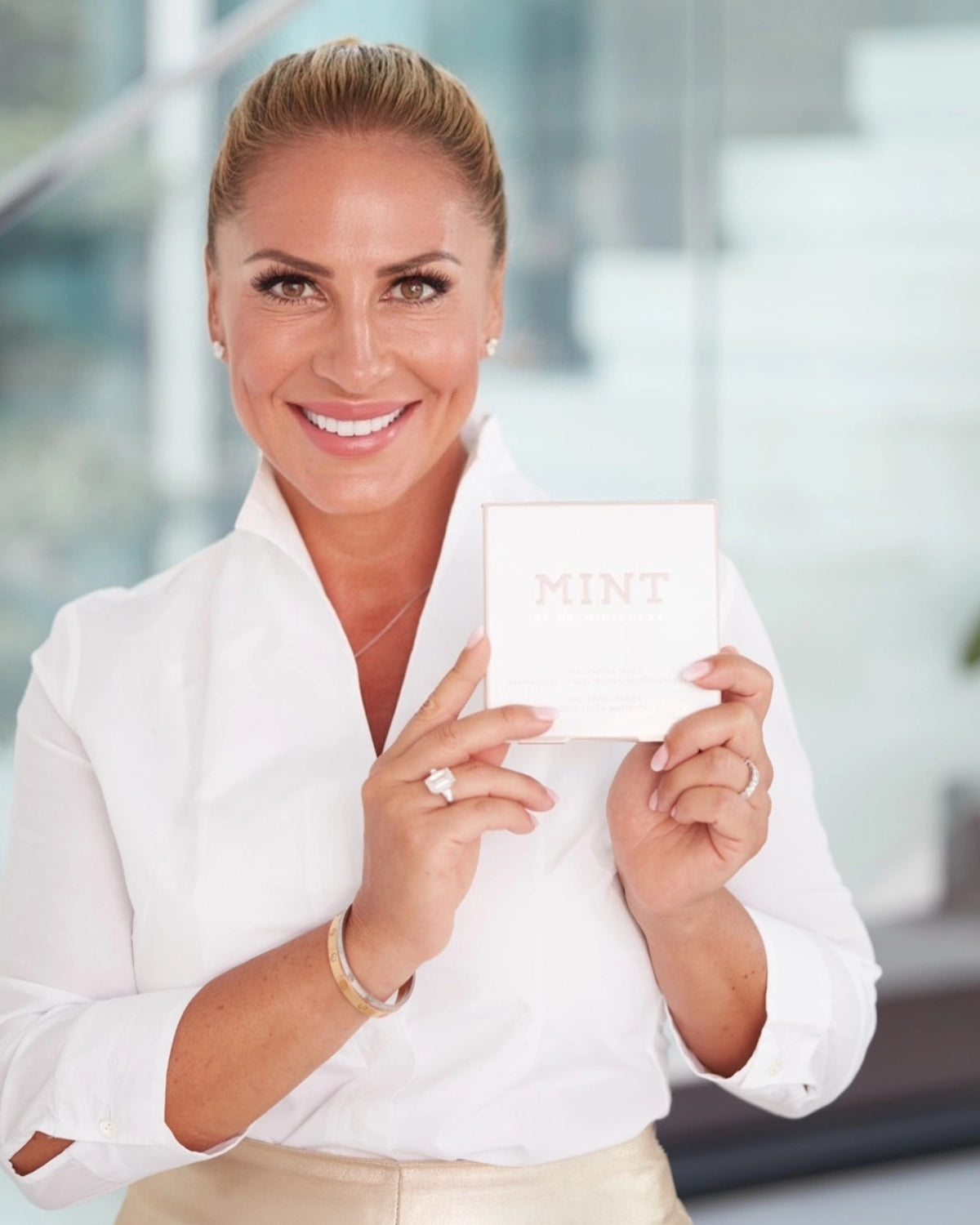 MINT Hollywood Smile Whitening Strips 14-Tage-Kur