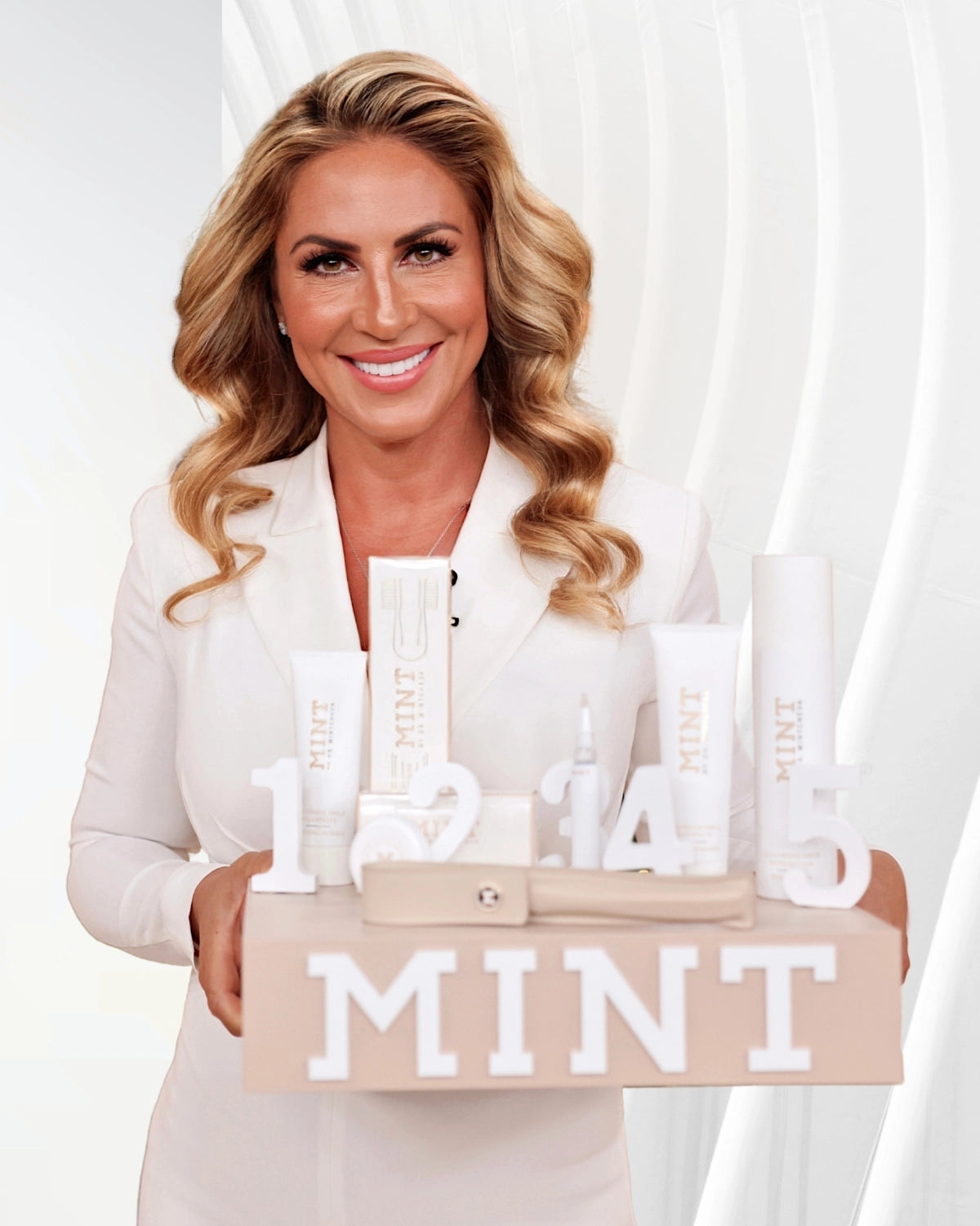 Hollywood Smile Essentials Kit